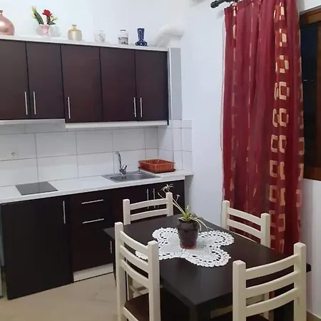 Nina . Apartment Ksamil
